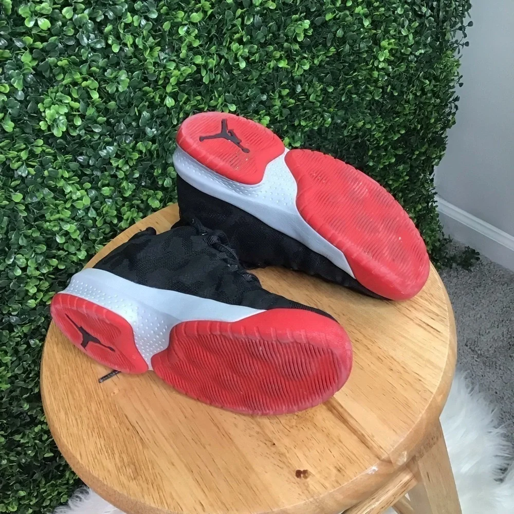Nwot kids Air Jordan‎ B.Fly BP 'Bred'